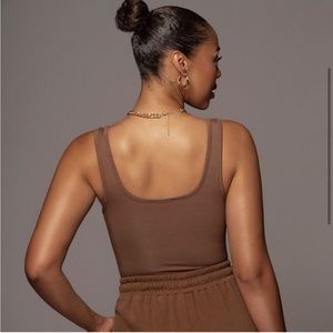 JluxLabel Body Basix Tank in Chocolate M